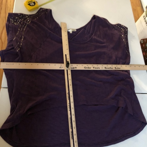 Threads 4 Thought by Anthropologie Large purple scoop front cold shoulder - Picture 12 of 14